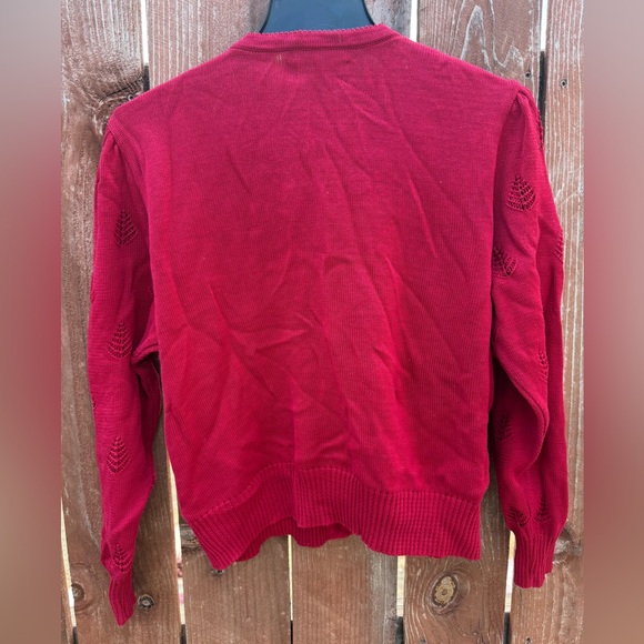 Vintage Geiger Red Knit Sweater with Floral Buttons Women’s Size Medium - Picture 7 of 7